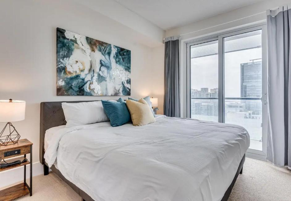 Skyline Suites - Walk To Mtcc, Acc, Rogers Centre & Entertainment District Toronto Exteriör bild