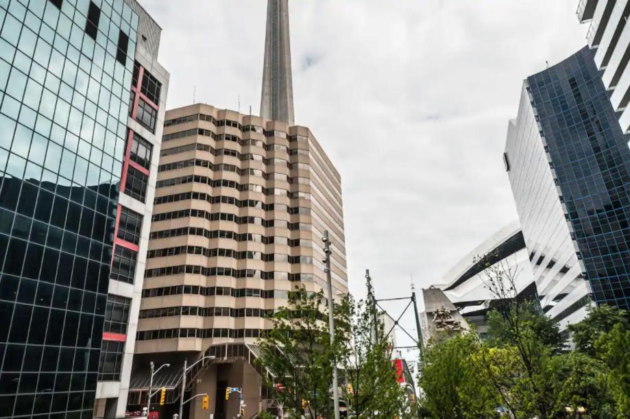 Skyline Suites - Walk To Mtcc, Acc, Rogers Centre & Entertainment District Toronto Exteriör bild