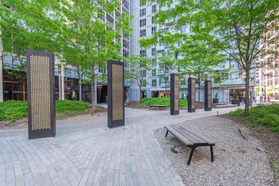 Skyline Suites - Walk To Mtcc, Acc, Rogers Centre & Entertainment District Toronto Exteriör bild