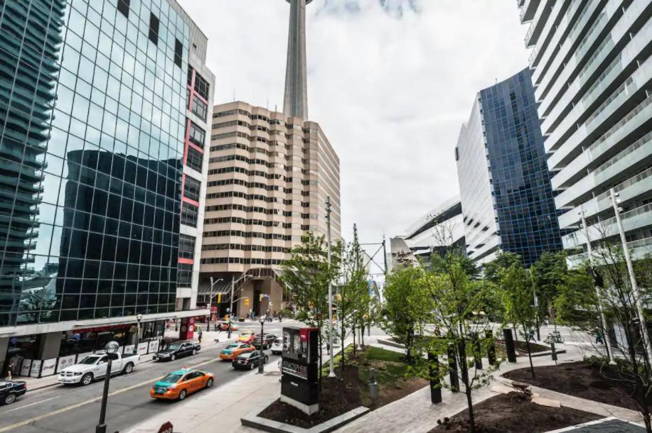Skyline Suites - Walk To Mtcc, Acc, Rogers Centre & Entertainment District Toronto Exteriör bild