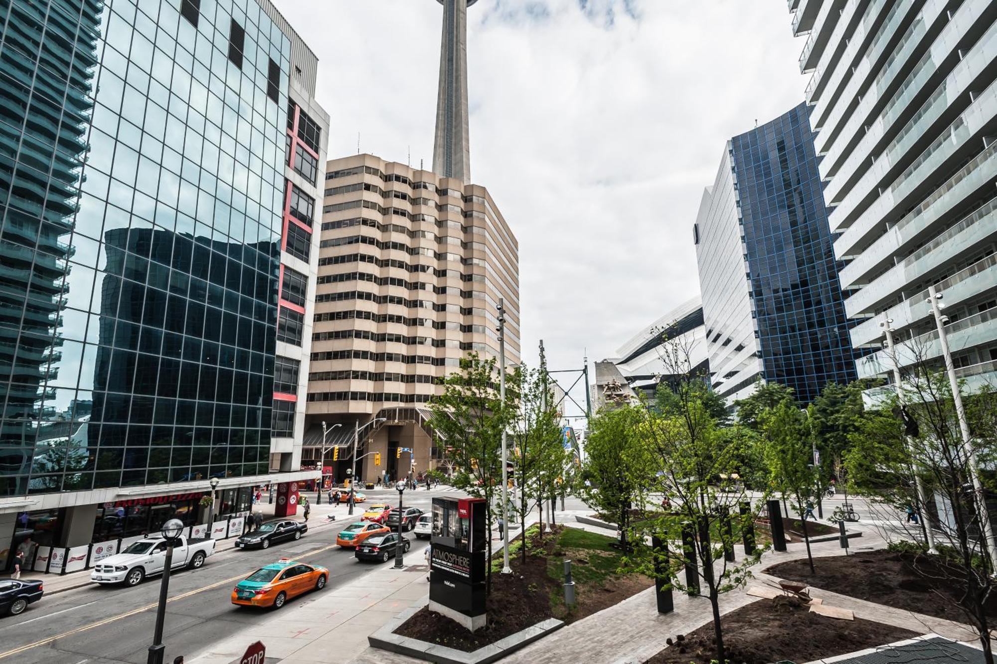 Skyline Suites - Walk To Mtcc, Acc, Rogers Centre & Entertainment District Toronto Exteriör bild